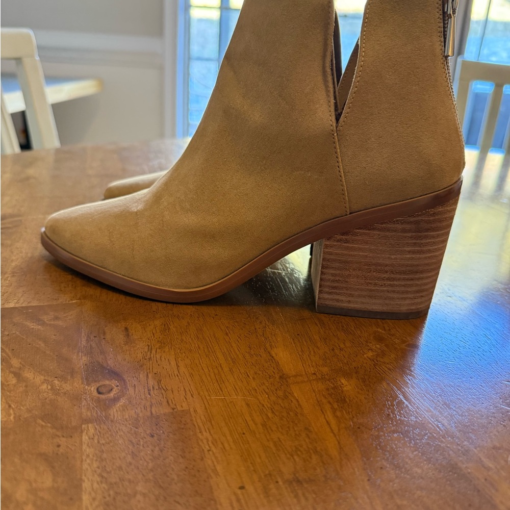 BP. Brynne Bootie Women’s Tan Ankle Boot | Size 9.5 | Heeled Boot - Picture 3 of 8